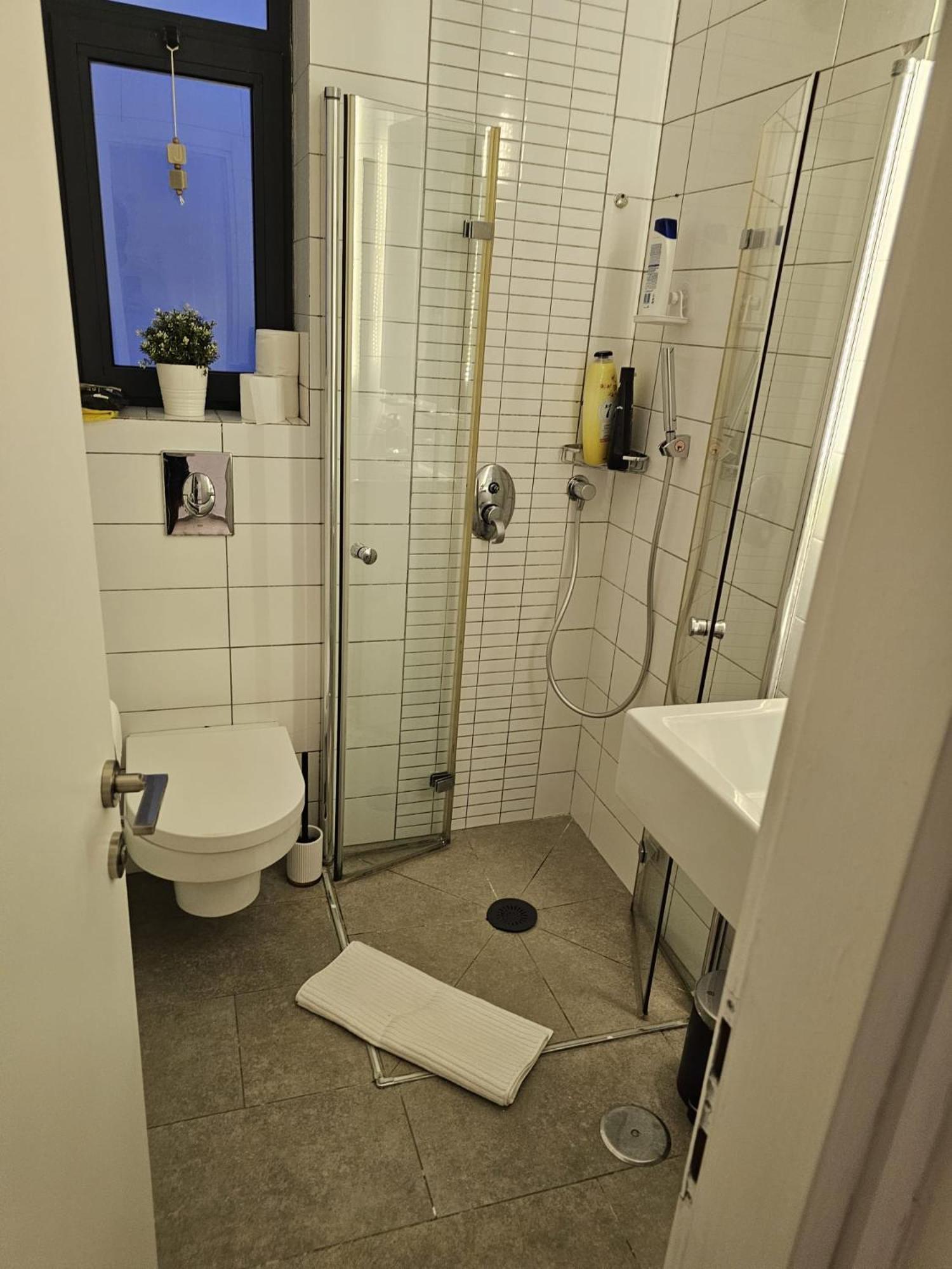 Hayarkon 24 Beach Apartment Tlv Tel Aviv Exteriör bild